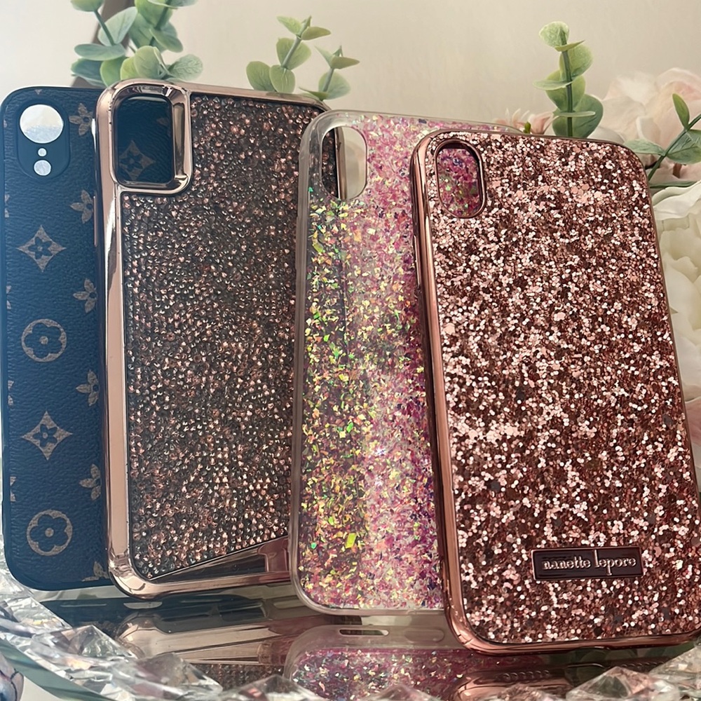 4 IPhone XR cases